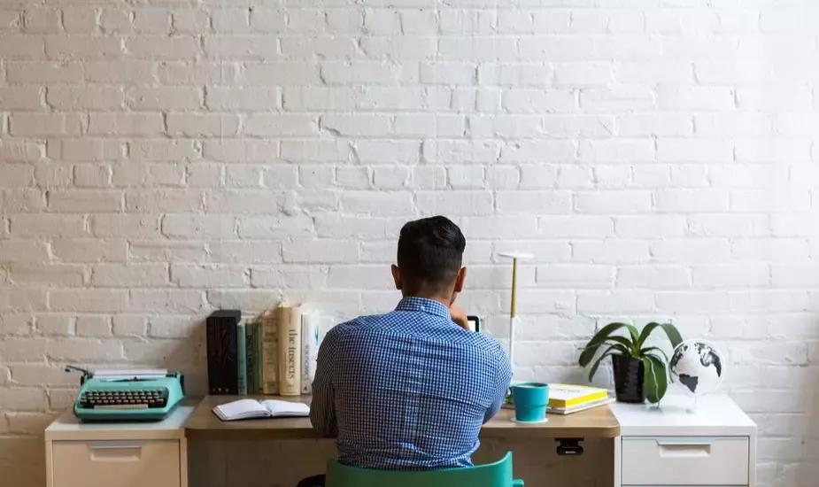 Nền tảng quản trị có thay thế được cách quản lý truyền thống?